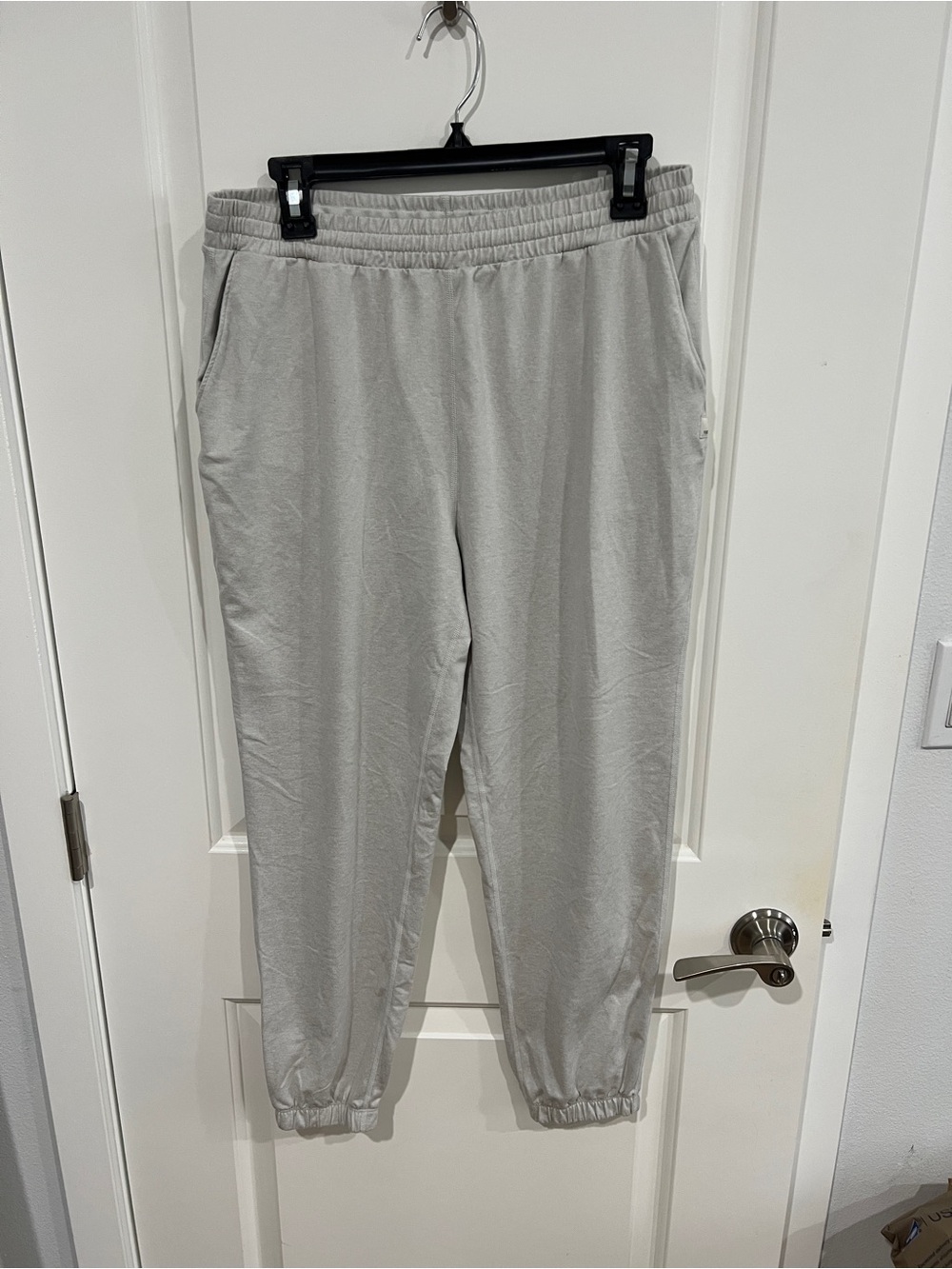 Vuori Boyfriend Sweatpant Light Grey VW457 - sz M